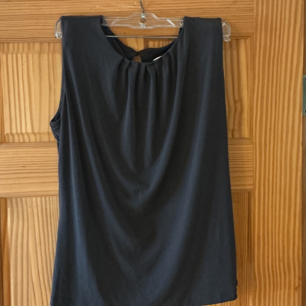 Sleeveless Black Women’s Top with Keyhole Back